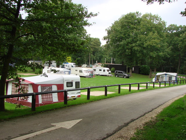 Camping Eau Rouge